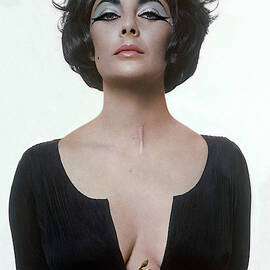 Vogue January 15th, 1962 by Bert Stern