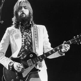 Claptons Solo by Express