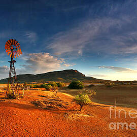 First Light on Wilpena Pound by Bill  Robinson