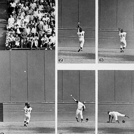 Photo Sequence Willie Mays Makes His by New York Daily News Archive
