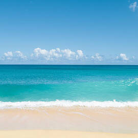 Turquoise wave by Nastasia Cook