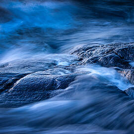 When The Sea Pours Into by Benny Pettersson